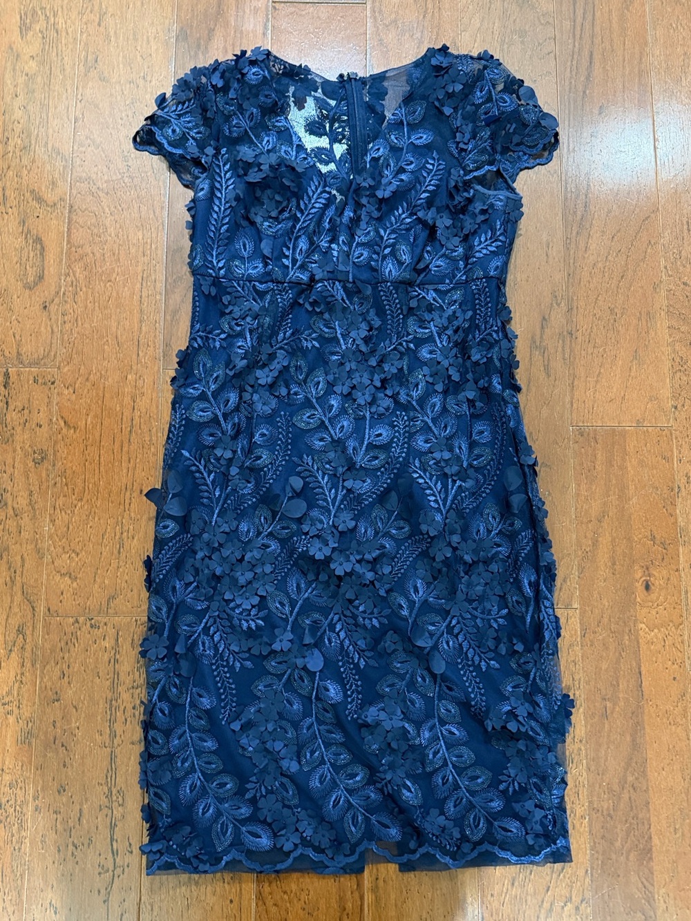Carmen Marc Valvo Navy 3D Floral Midi Dress - Picture 2 of 9